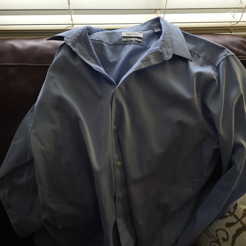 Calvin Klein Men's Sky Blue Casual Shirt